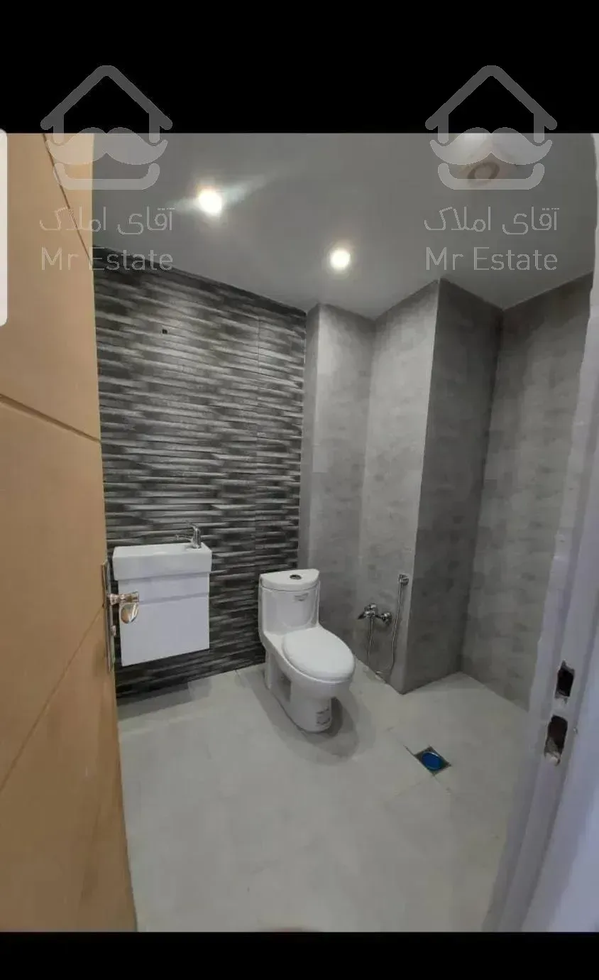 کاشانی اباذر مقداد ۱۰۰متر دو خواب فول امکانات