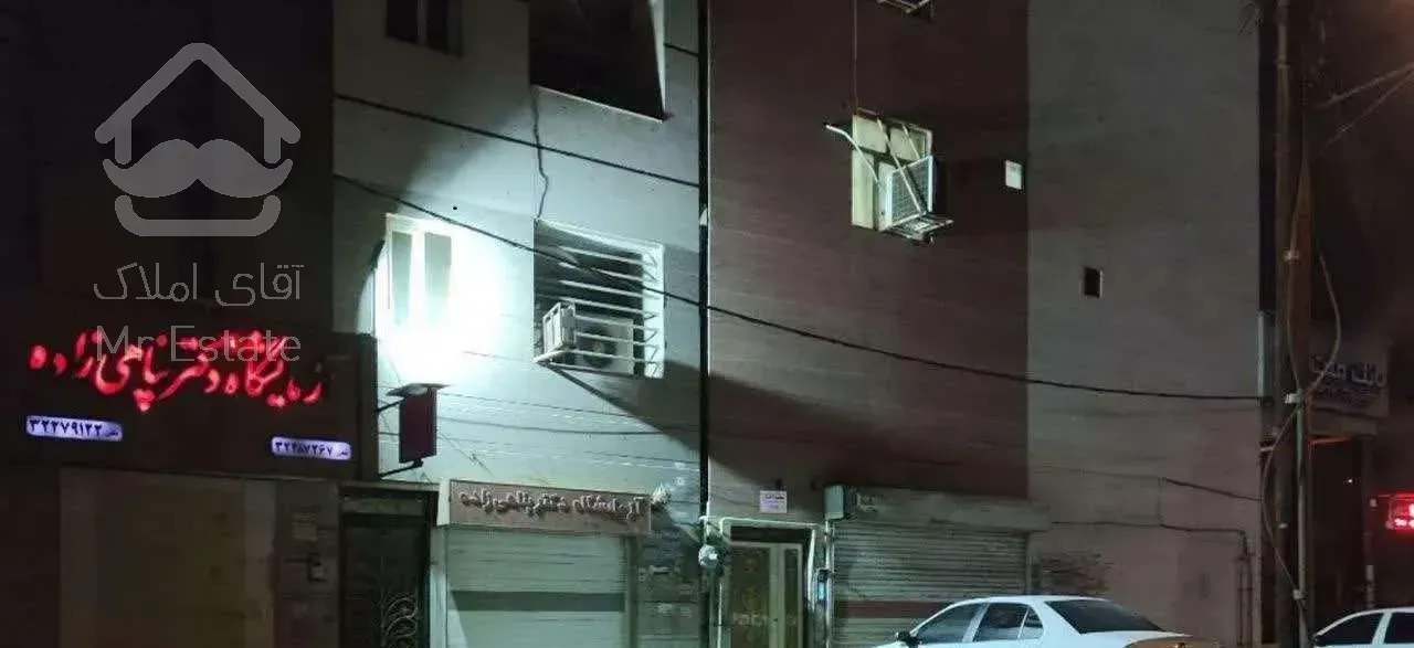 70متری شیک دربهترین لوکیشن بلوارایمان نبش خ1سپیدار