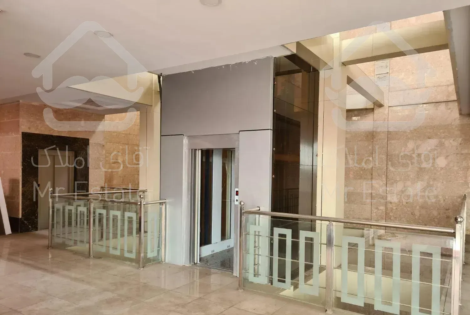 مغازه ۳۶ متری با ۱۲ متر انباری