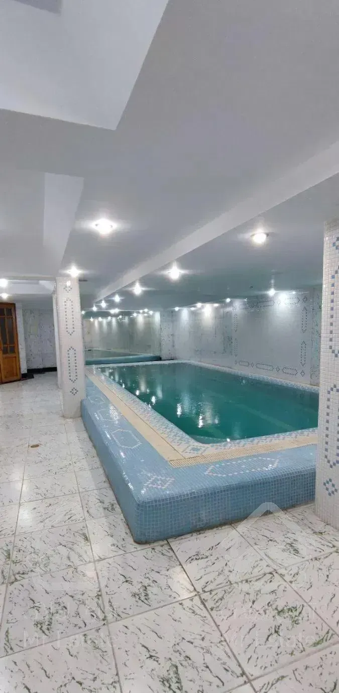 تاپ لوکیشن نیاوران ۳ خواب