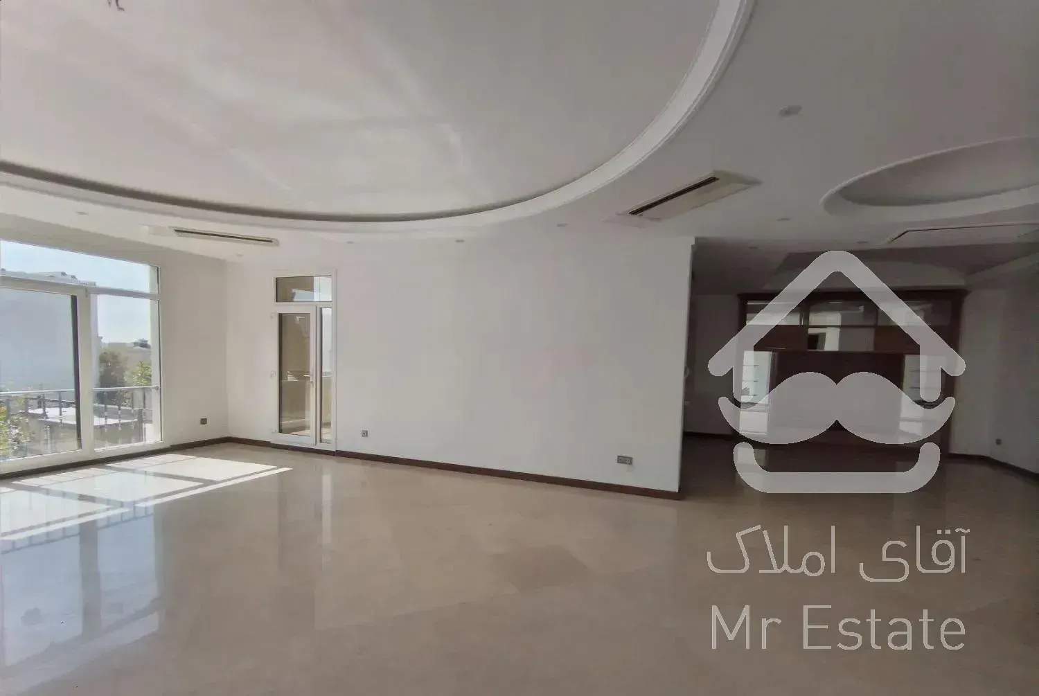 ۲۲۲ متر / ۳خواب / بن بست نامی / ویو ابدی