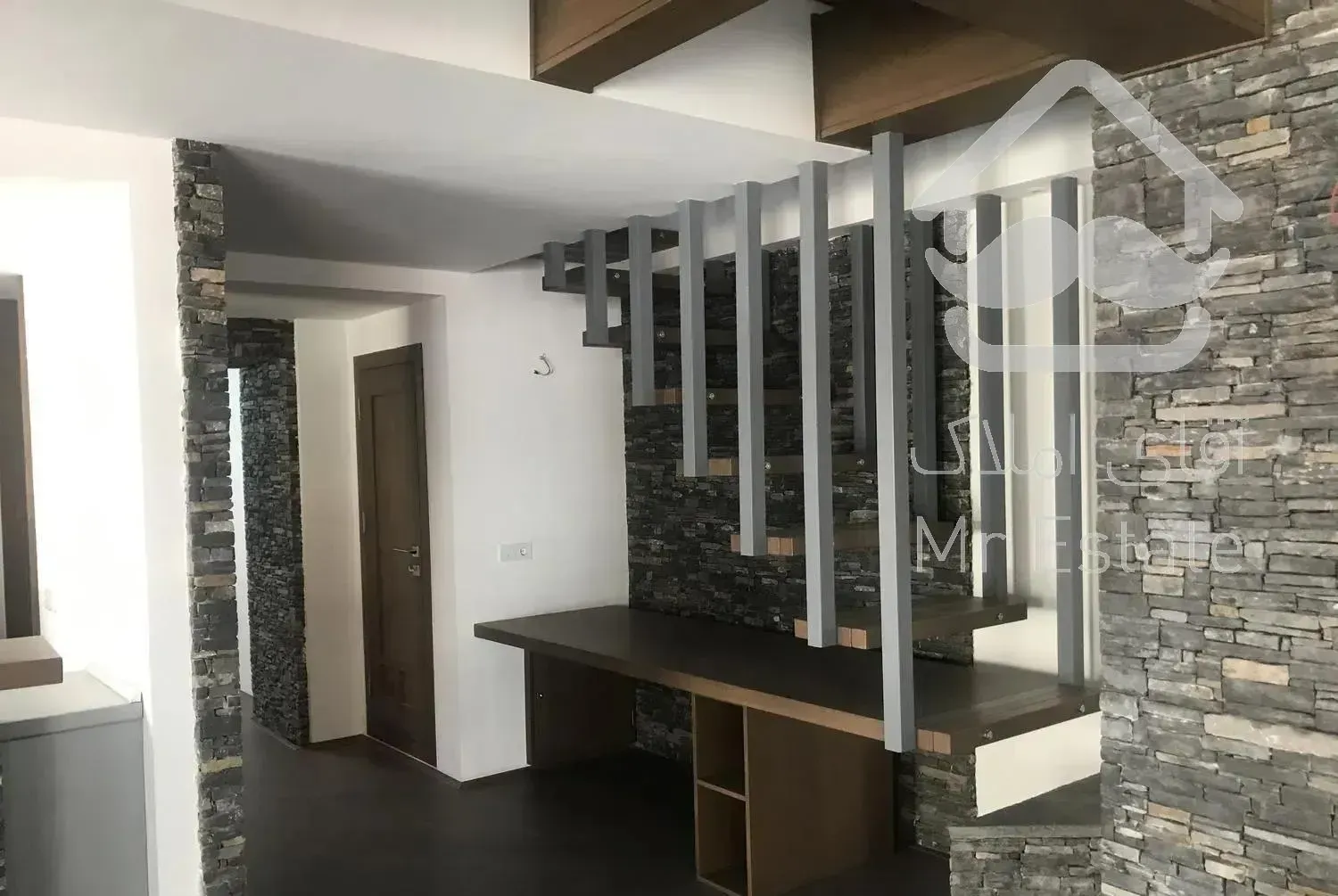 آپارتمان به سبک ویلایی 172 متر تریبلکس