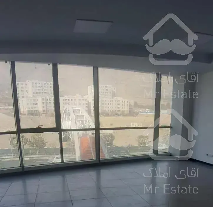 ۷۶متر سند اداری آکاداسنتر*جوار دریاچه چیتگر