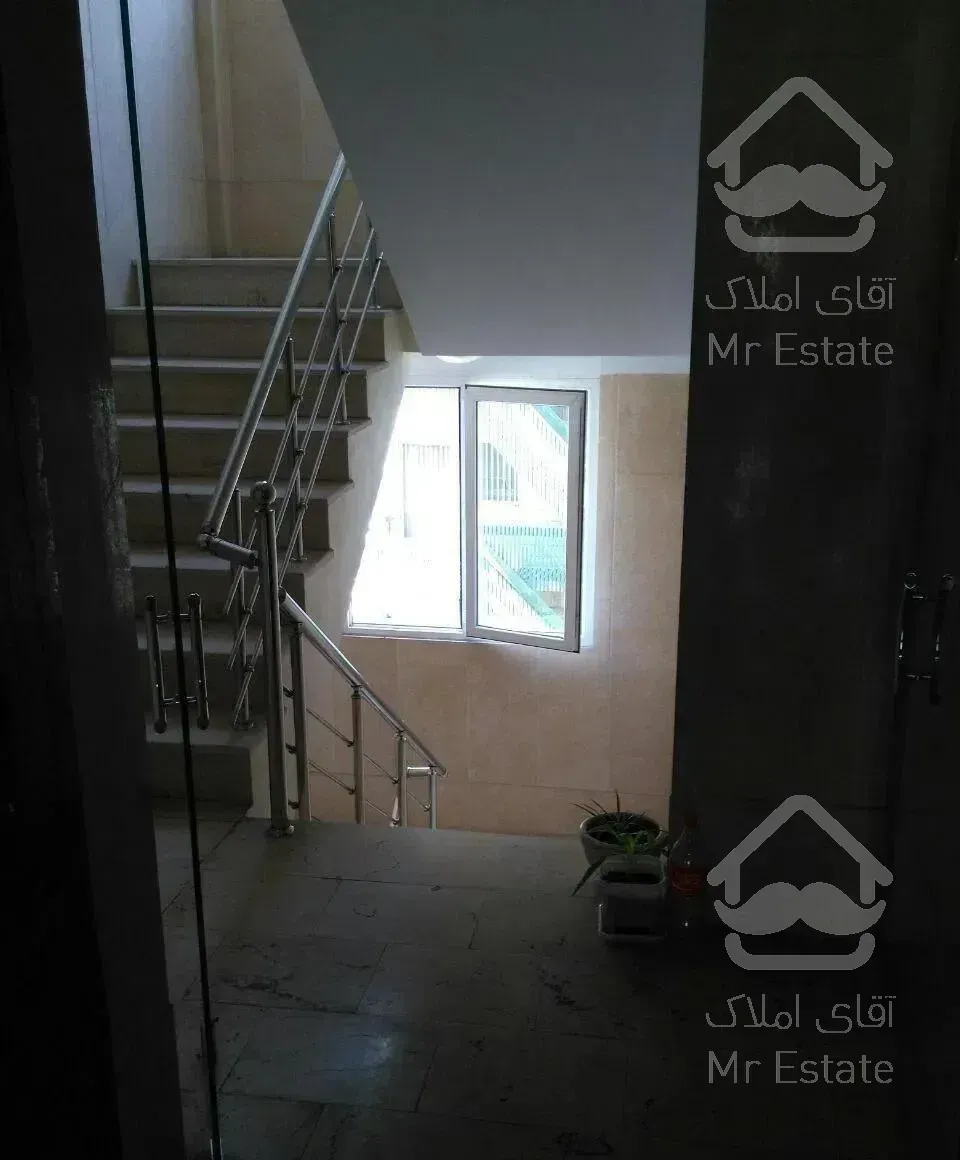 100 متری/ دو خوابه/ فول امکانات / شیک/قائم مقام