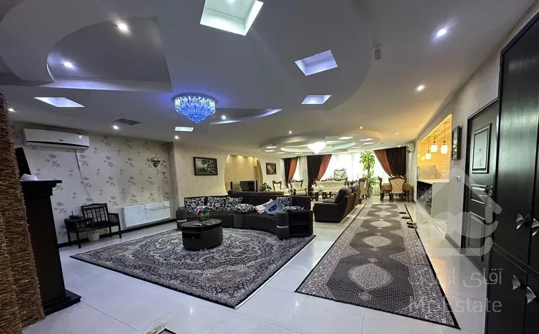 فروش آپارتمان ۲۵۰ متری ۳ خوابه در عظیمیه