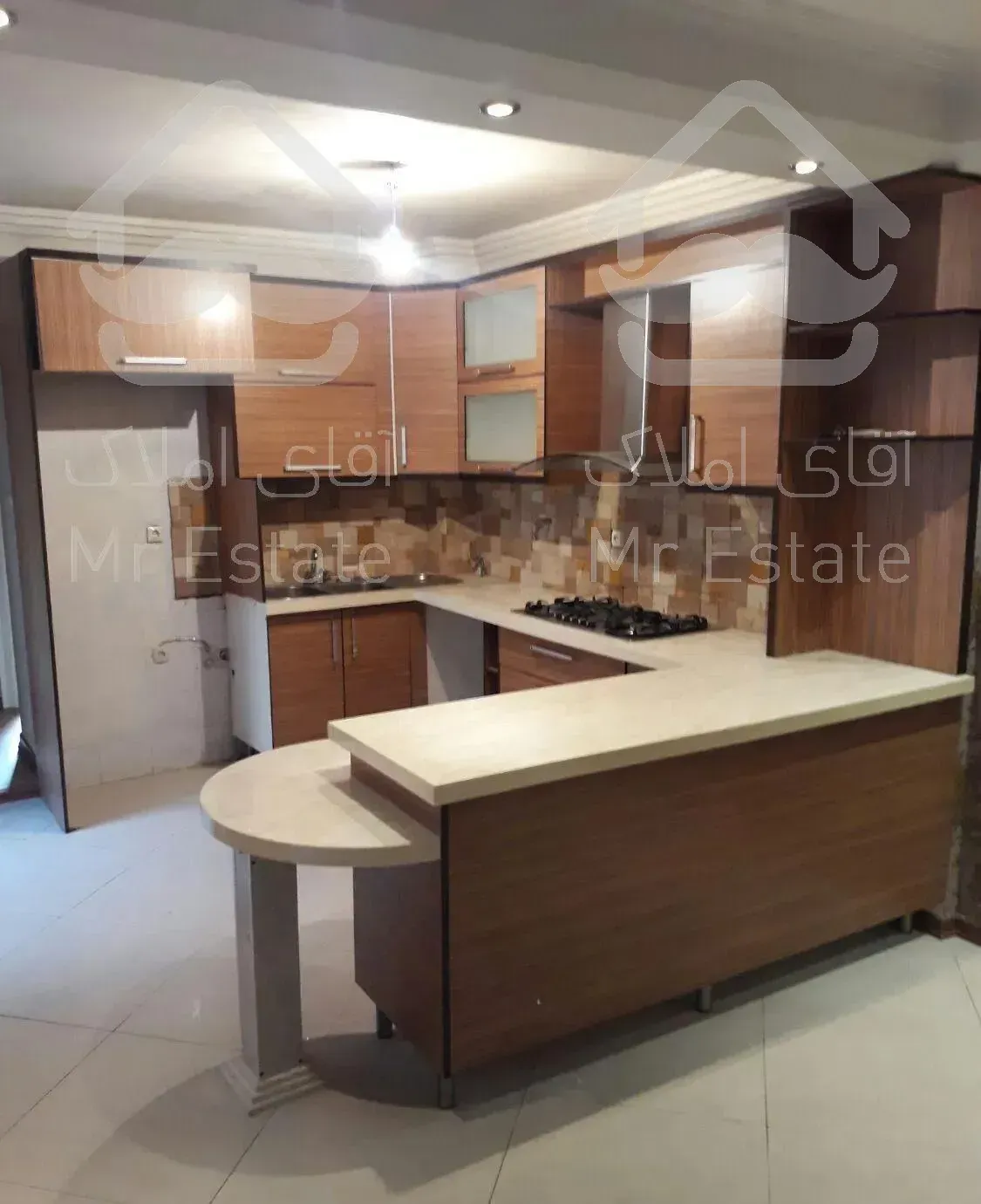 100متر دبستان