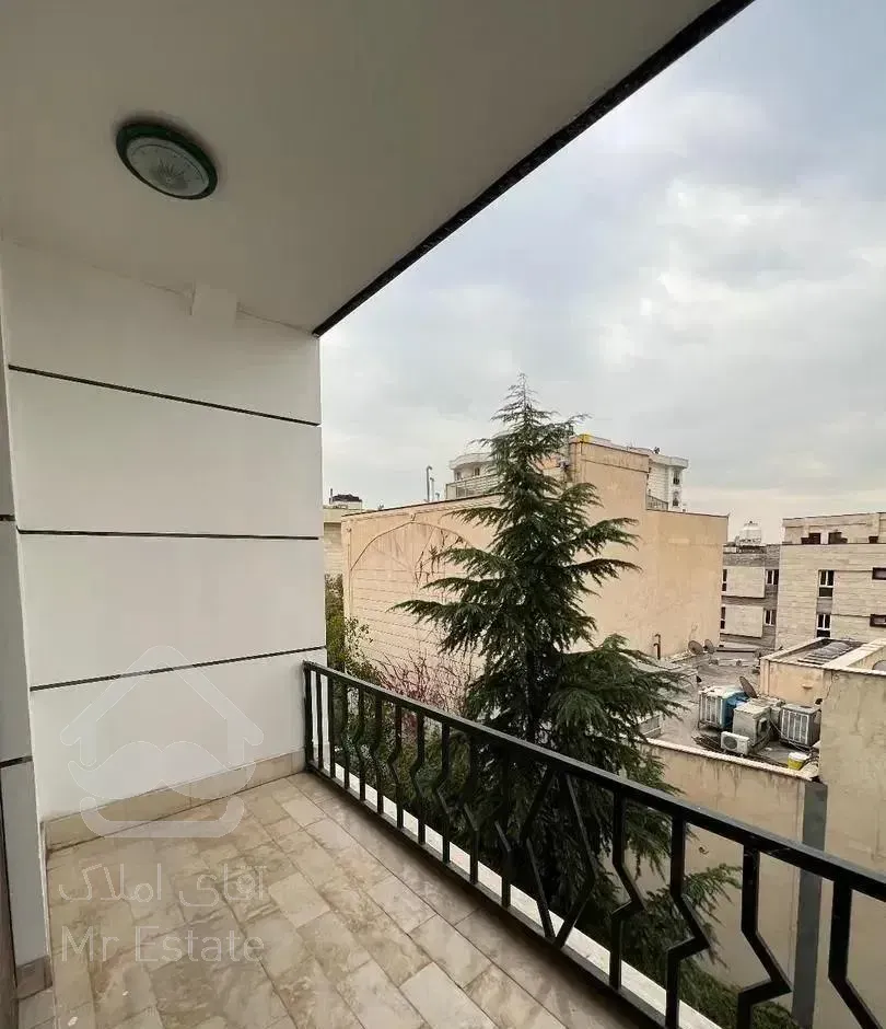 140متر نیاوران /مناسب زوج‌یا مجرد موجه