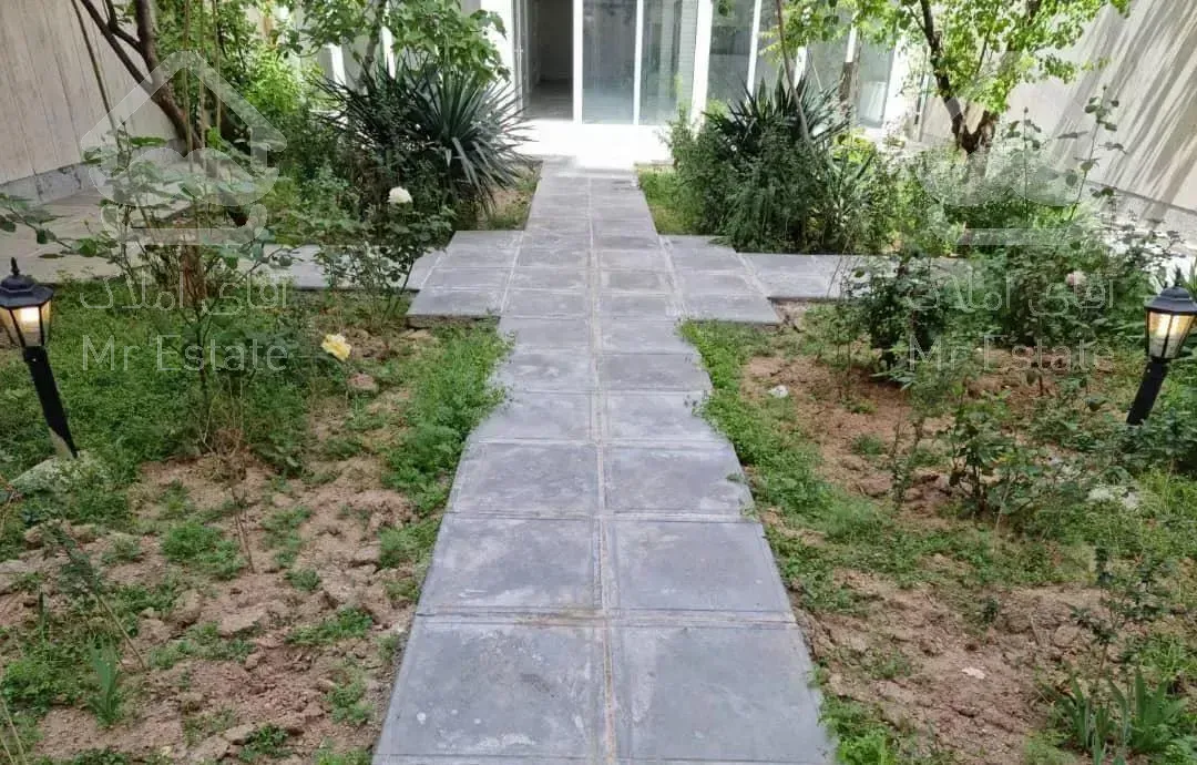 واحد بازسازی شده با 200 متر حیاط مستقل