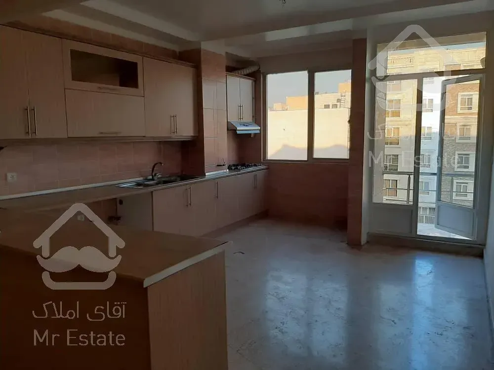 ۸۳ متر ۱ خواب /خطی رو به افتاب