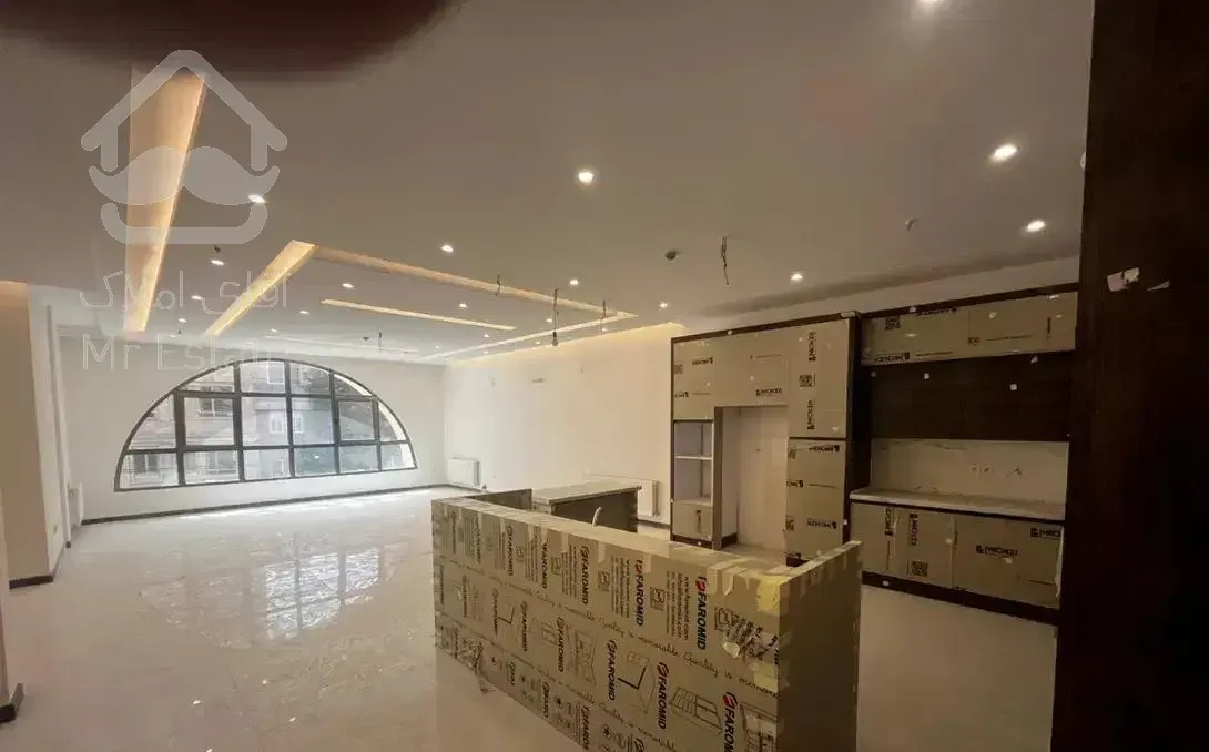 ۲۱۰متری/سه‌خواب/صفر کلیدنخورده/ویلا/طبقه‌دو