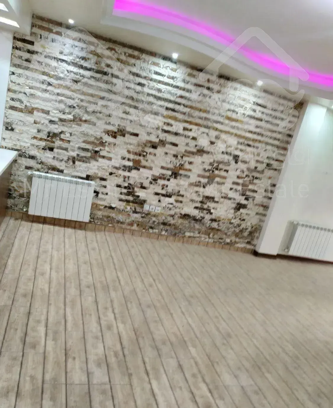 ۸۵ متری فول (خوش نقشه نور گیر )