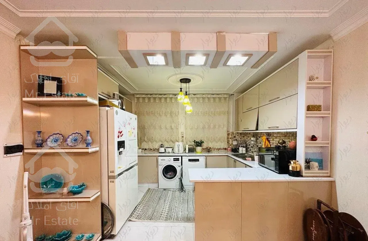 70 متر خیابان ایران/خ قادری/تک واحدی/بازسازی کامل