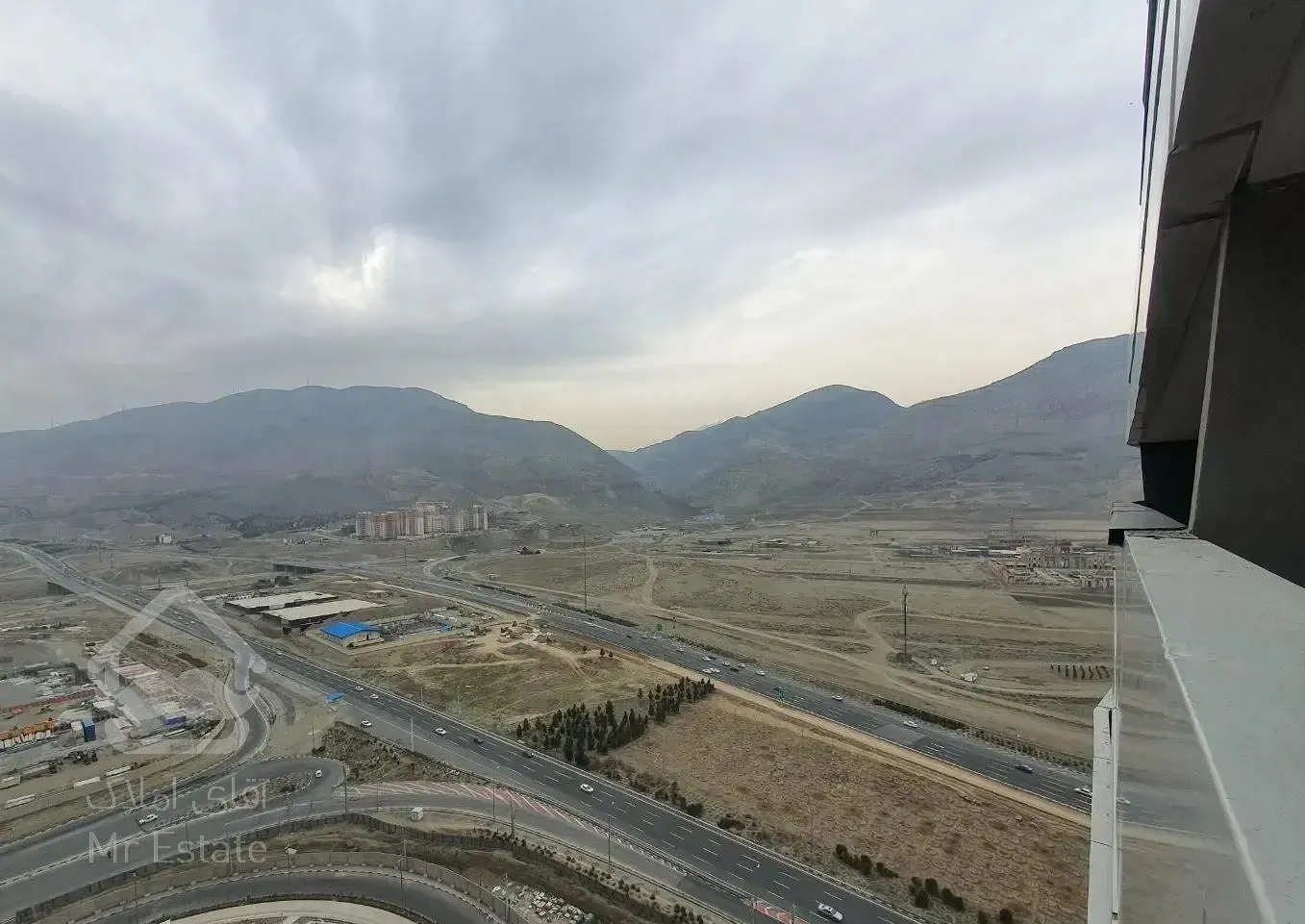 ۱۶۰متر سه خواب،ویوبدون مشرف دوکله،تراس سرتاسری