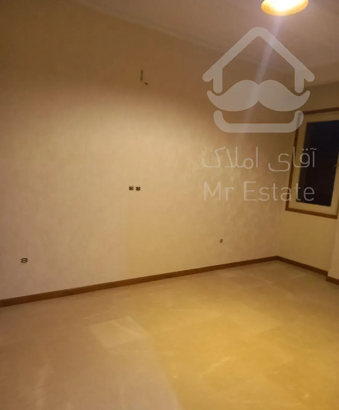 ونک/۱۳۳ متر ۳ خواب/بسیار شیک