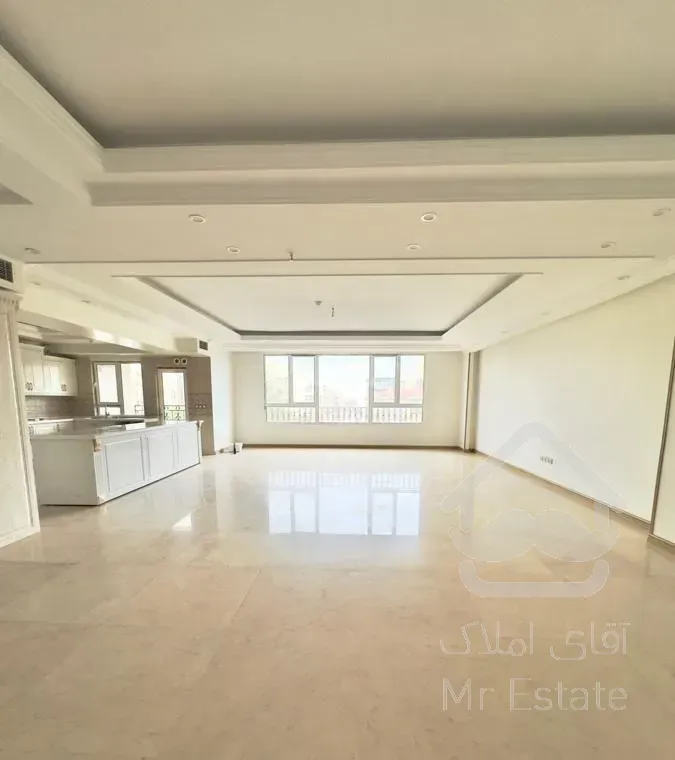 همیلا  / ۱۷۵متر /خطی روبه آفتاب/ ۲پارکینگ سندی