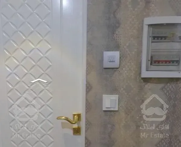 آموزگار111متری(سنددار)طبقه3/بدون مشابه/صفر