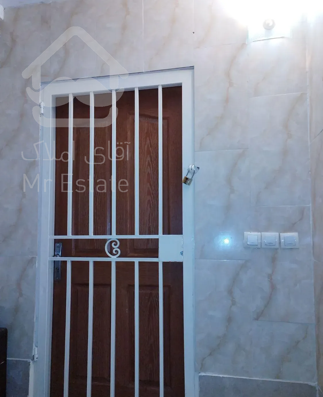 محبوب مجاز شرقی ۸۵متر تک واحدی باپارکینگ