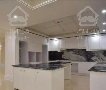 ۲۵۰ متر نیاوران (کلاسیک)