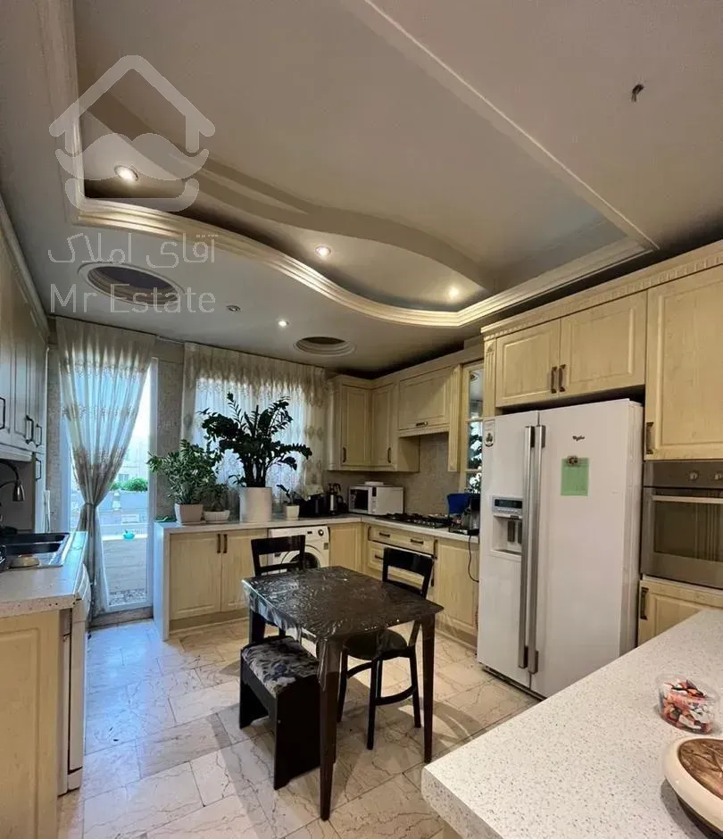 ۱۰۷متر۷ساله فول‌امکانات *لابی* (غرب‌فلکه‌دوم زرین)