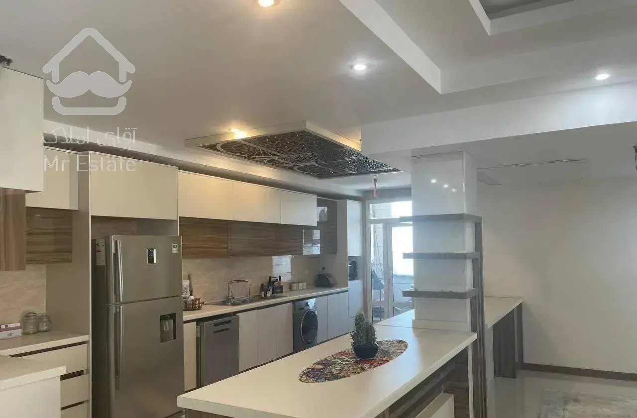 آپارتمان ۱۷۵ متری ، دید  ، ۳ خواب