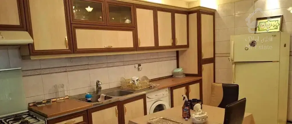 140متر تکواحدی(املاک سادات)