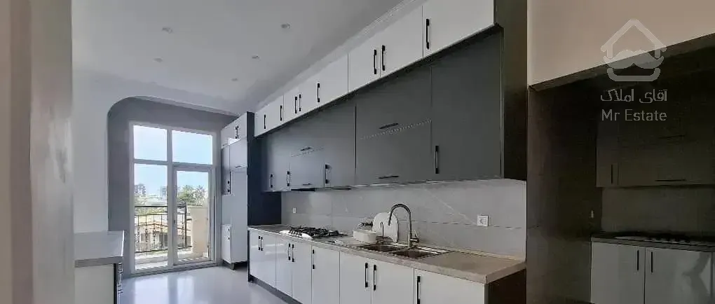 آپارتمان 211متری،3خواب نوساز/لوکس مدرس**