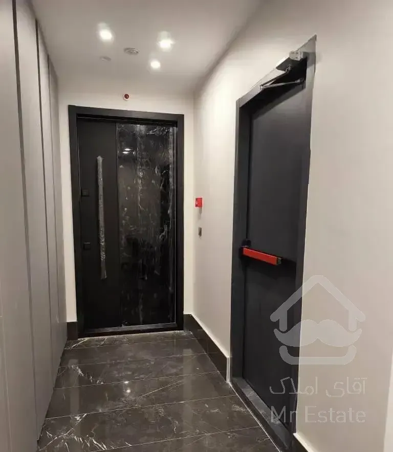 آپارتمان مدرن ۲ خواب /ویو بینظیر ابدی/ کلید نخورده