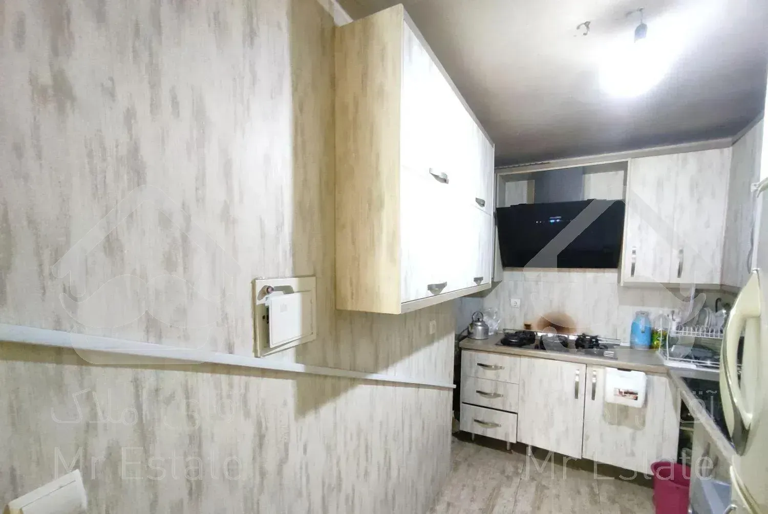 ۵۹ متر / پارکینگ  / مترو ابن سینا نیکنام غربی