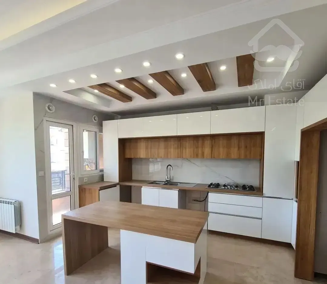 پونک شهرک نفت / ۱۰۰متر نوساز دارای پاسیو اختصاصی