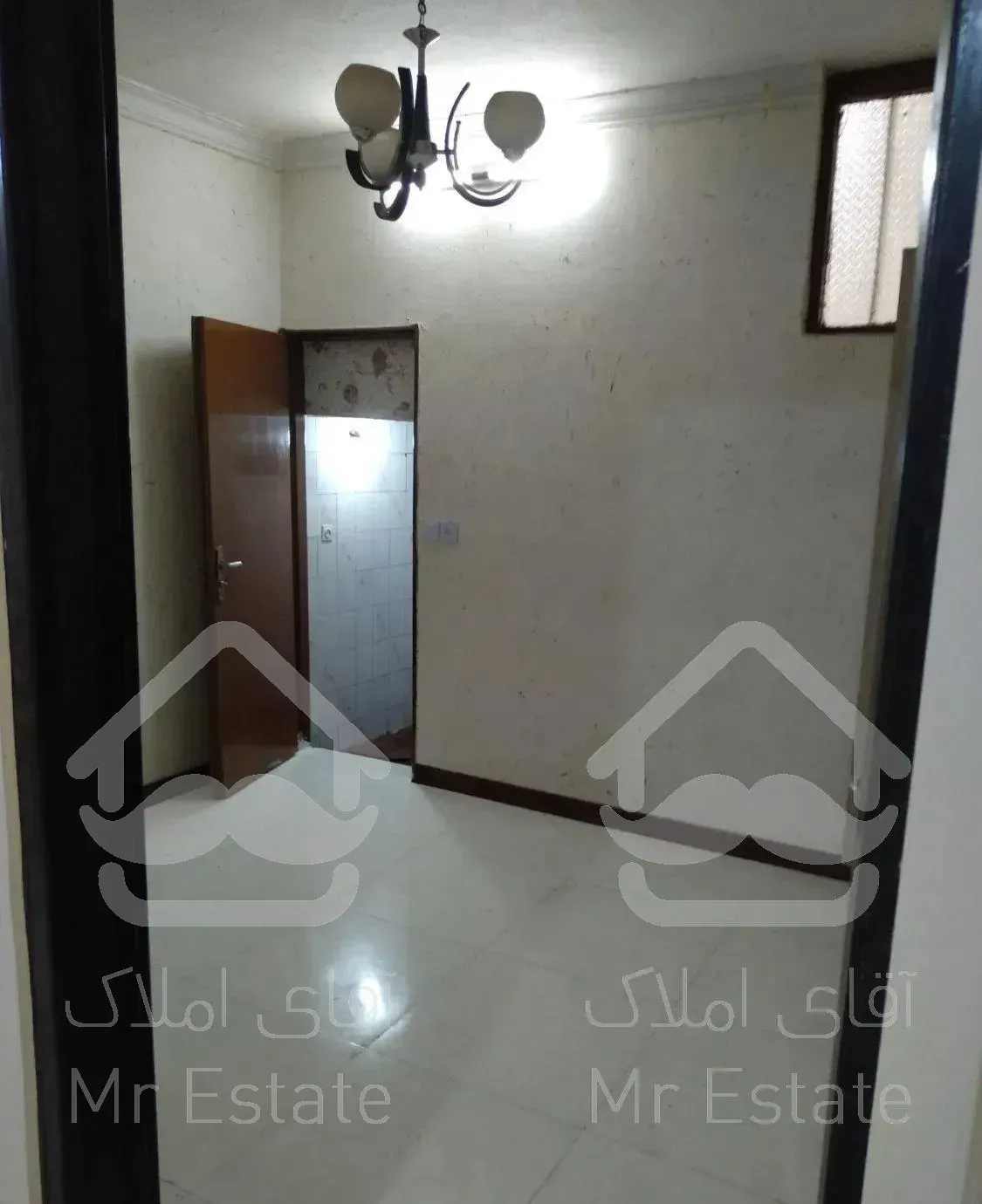 همکف راه جدا،دفترکار،آرایشگاه،هلوگرام ،ایثارگران