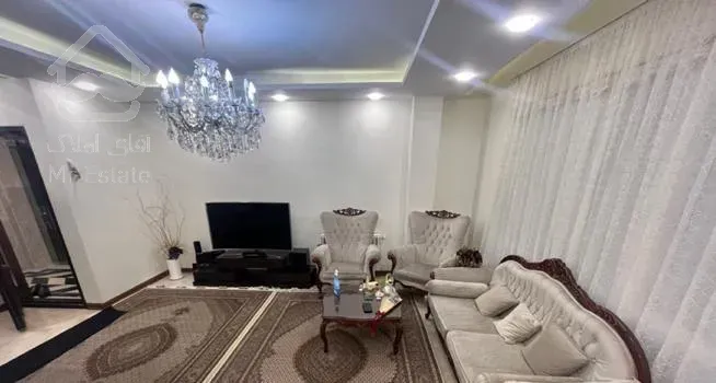 ۸۲ متری ویو داروسرایداری و لابی (فایل شخصی)۷ ساله