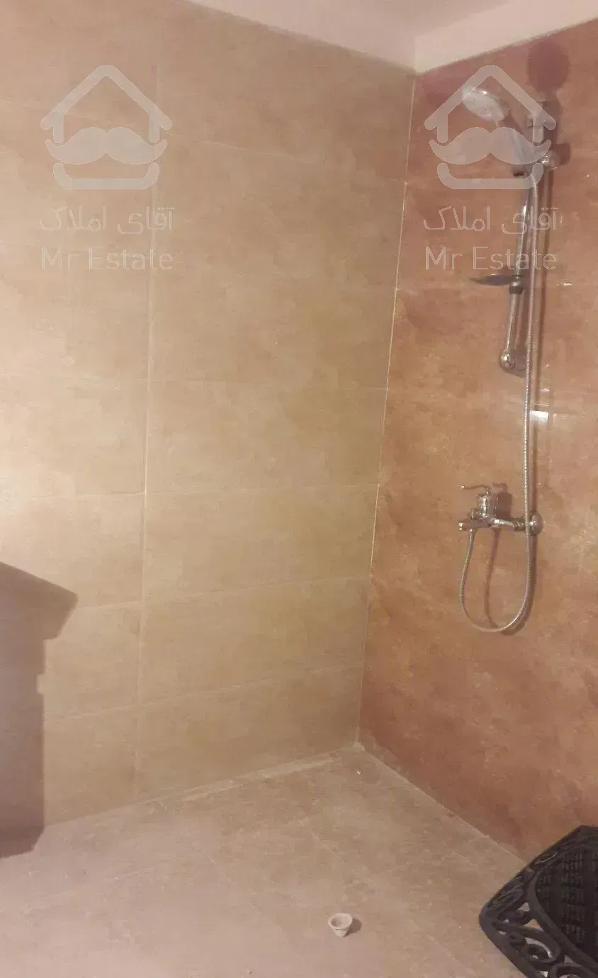 آپارتمان ۱۲۲ متر ۳ خوابه     (شاه نظری)