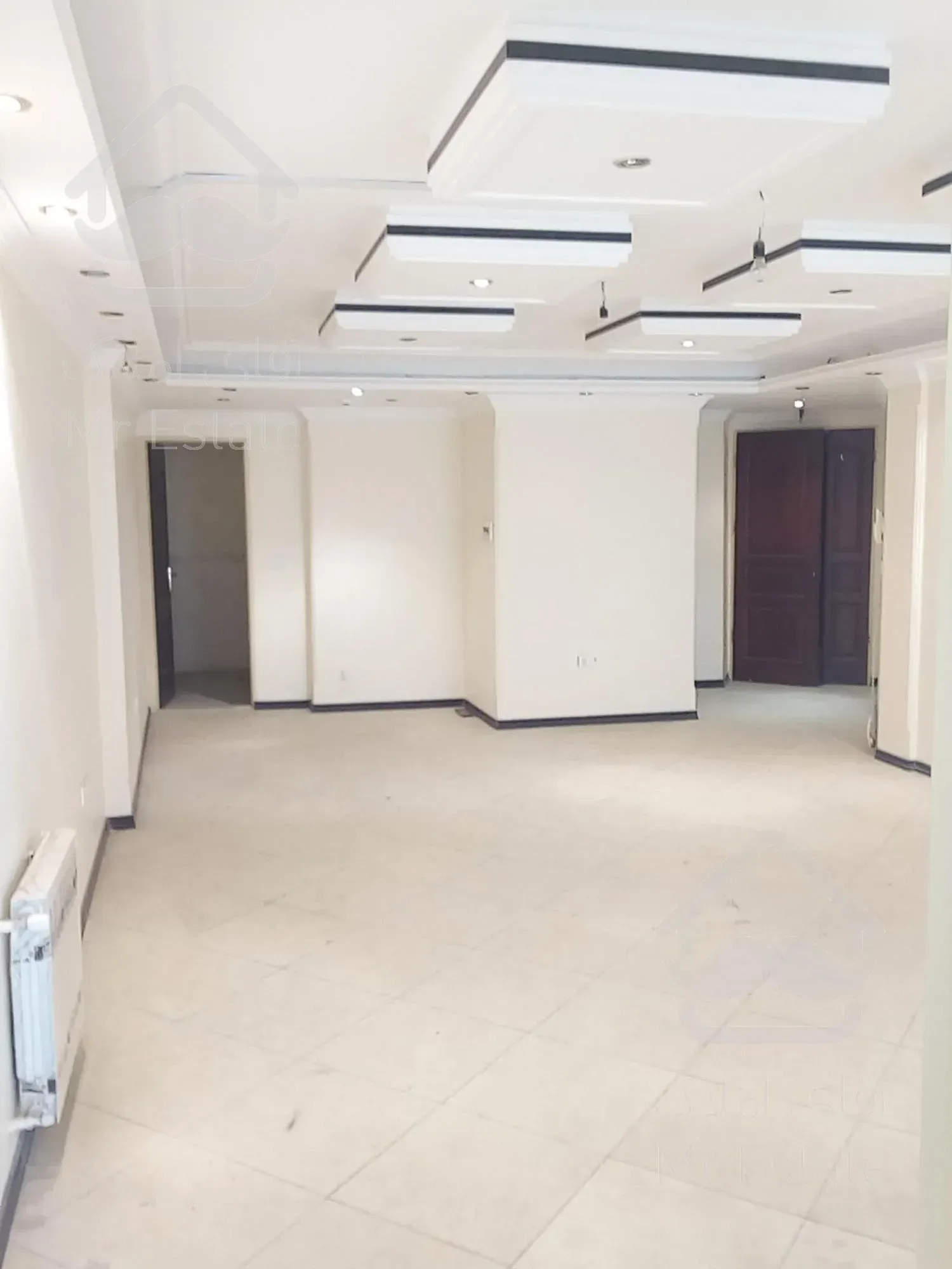 ۷۵ متر سند اداری بر کاشانی