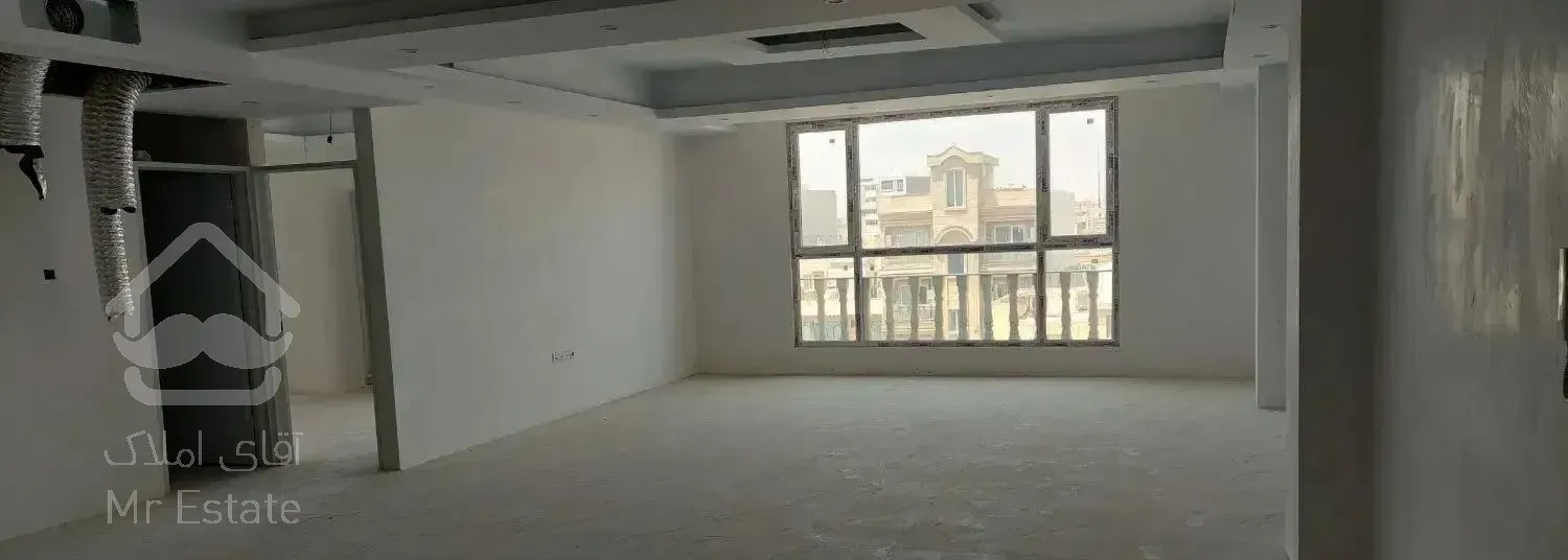 ۱۲۷متر نوساز کلید نخورده بصورت خام لوکیشن عالی