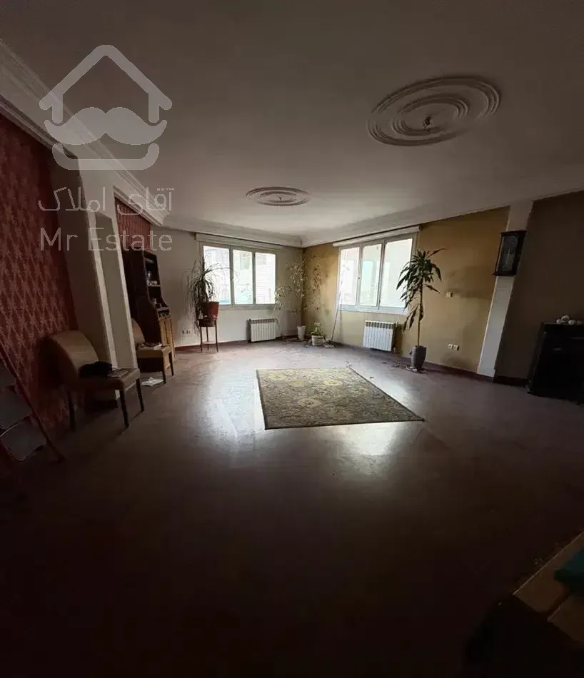 آپارتمان ۱۴۰متری تک واحدی مناسب بازسازی در درکه