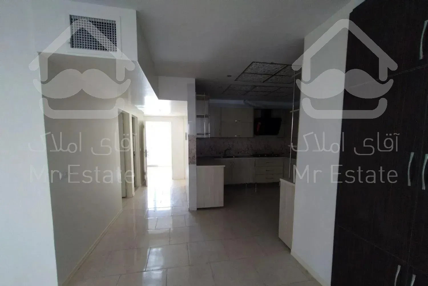 آپارتمان ۱۲۸ متری/سه خواب/سند تک برگ