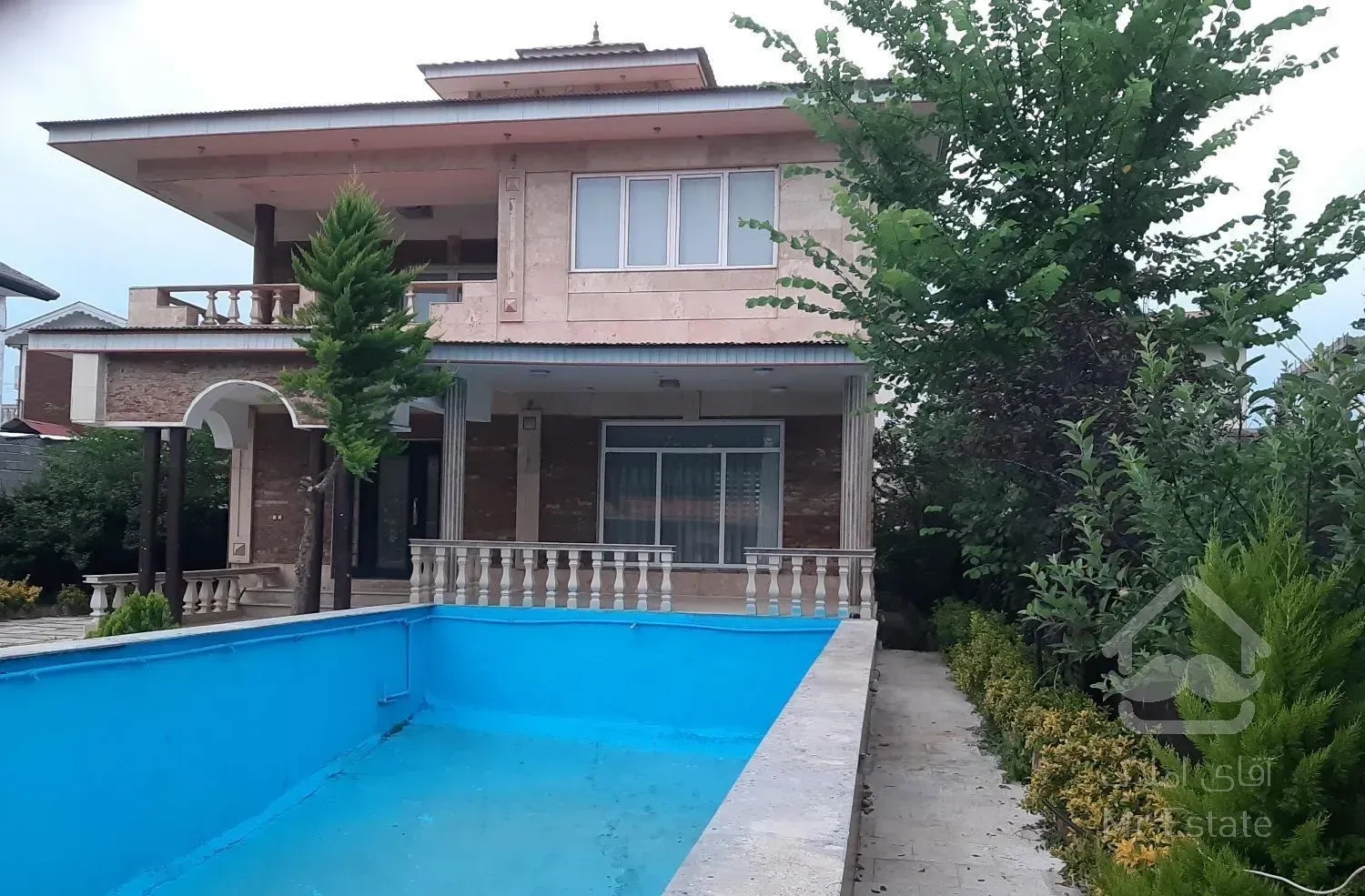 ویلای دوطبقه دوبلکس