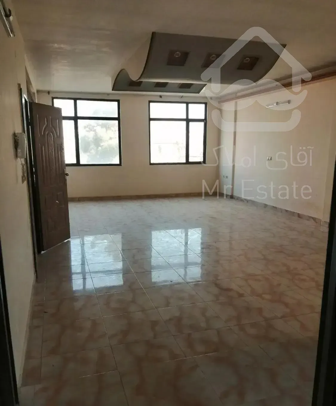 طبقه آپارتمان طبقه دوم با پارکینگ