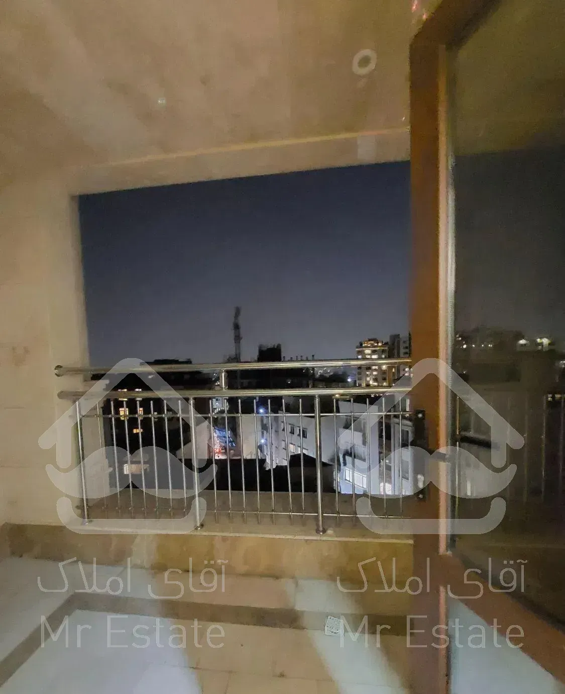 ۲۳۵متر/۳خ/ویو تهران/۲تراس شمال و جنوب/حمام‌ترکی