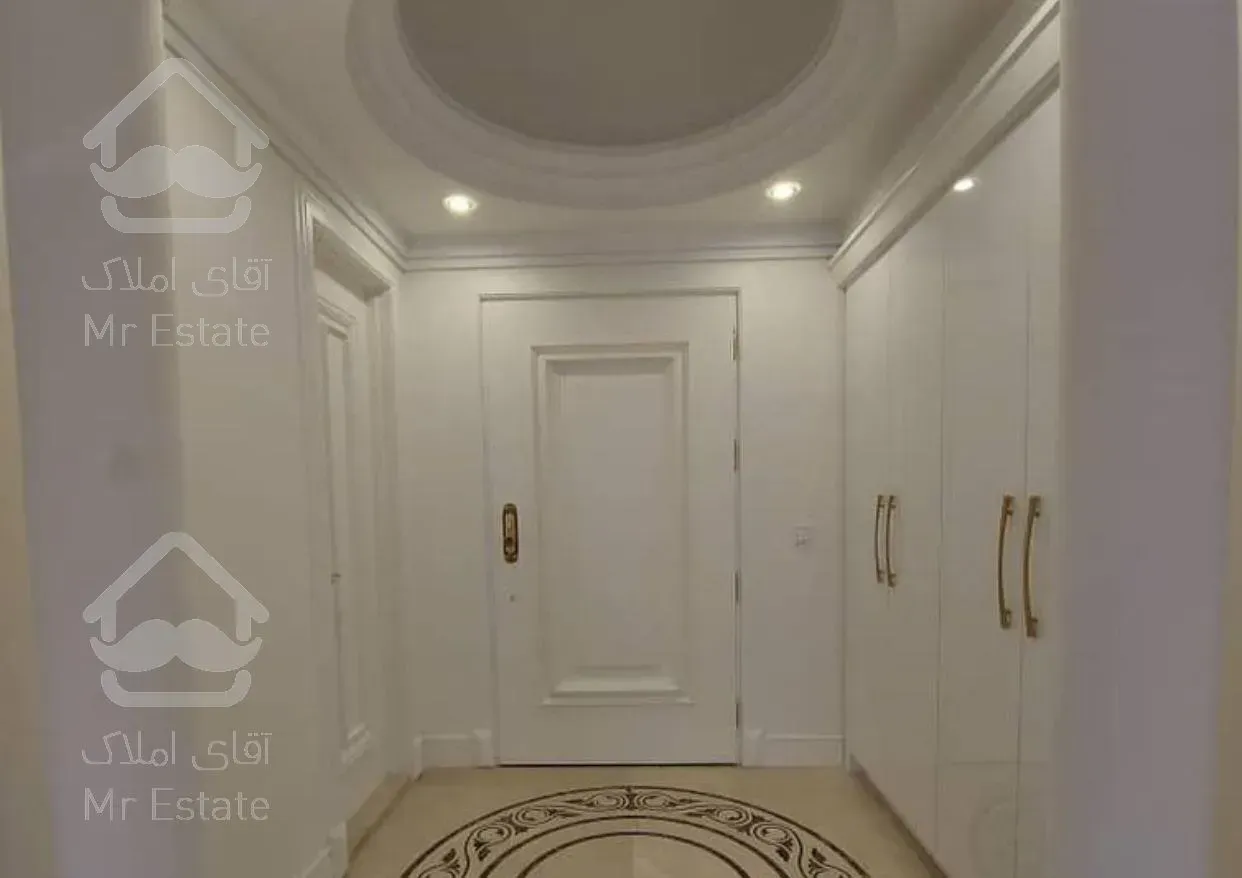 خرید آپارتمان 250 متری فرمانیه شرقی