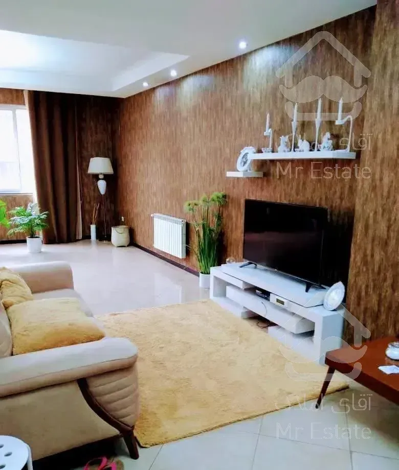 ۸۵ متر. بوستان