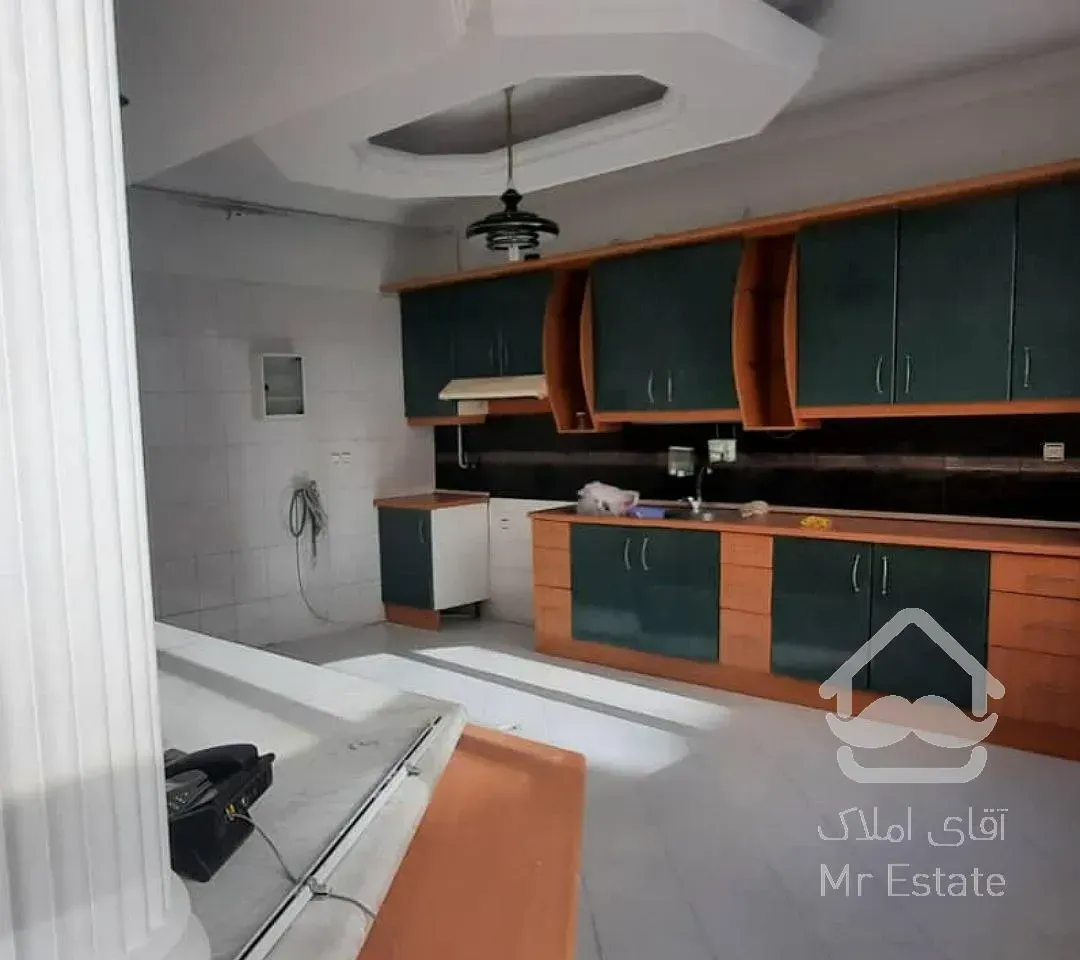 آپارتمان 155متری سه خوابه تمیز واقع در اوایل امامت