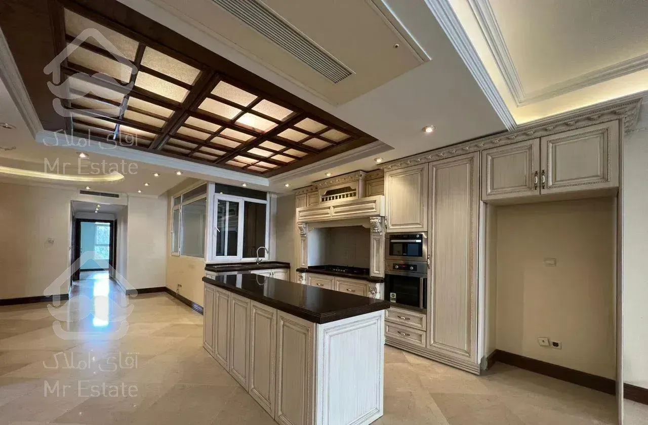 ۱۲۲ متر ۲ پارکینگ لابی استخر روف اجتماعات