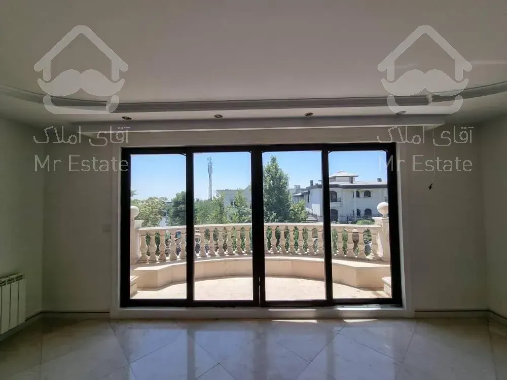 ۳۵۰ متر / ویلایی ۱ از ۲ / شهرک غرب / مارکدار / تراس قابل چیدمان / ۲P