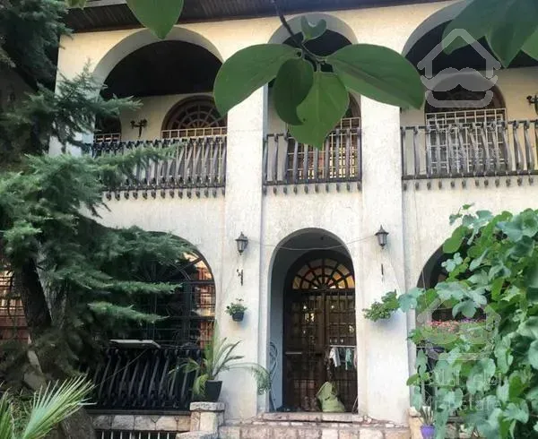 ۶۶۰متر بنا تریبلکس در ۴۴۰متر زمین بدون مشرف