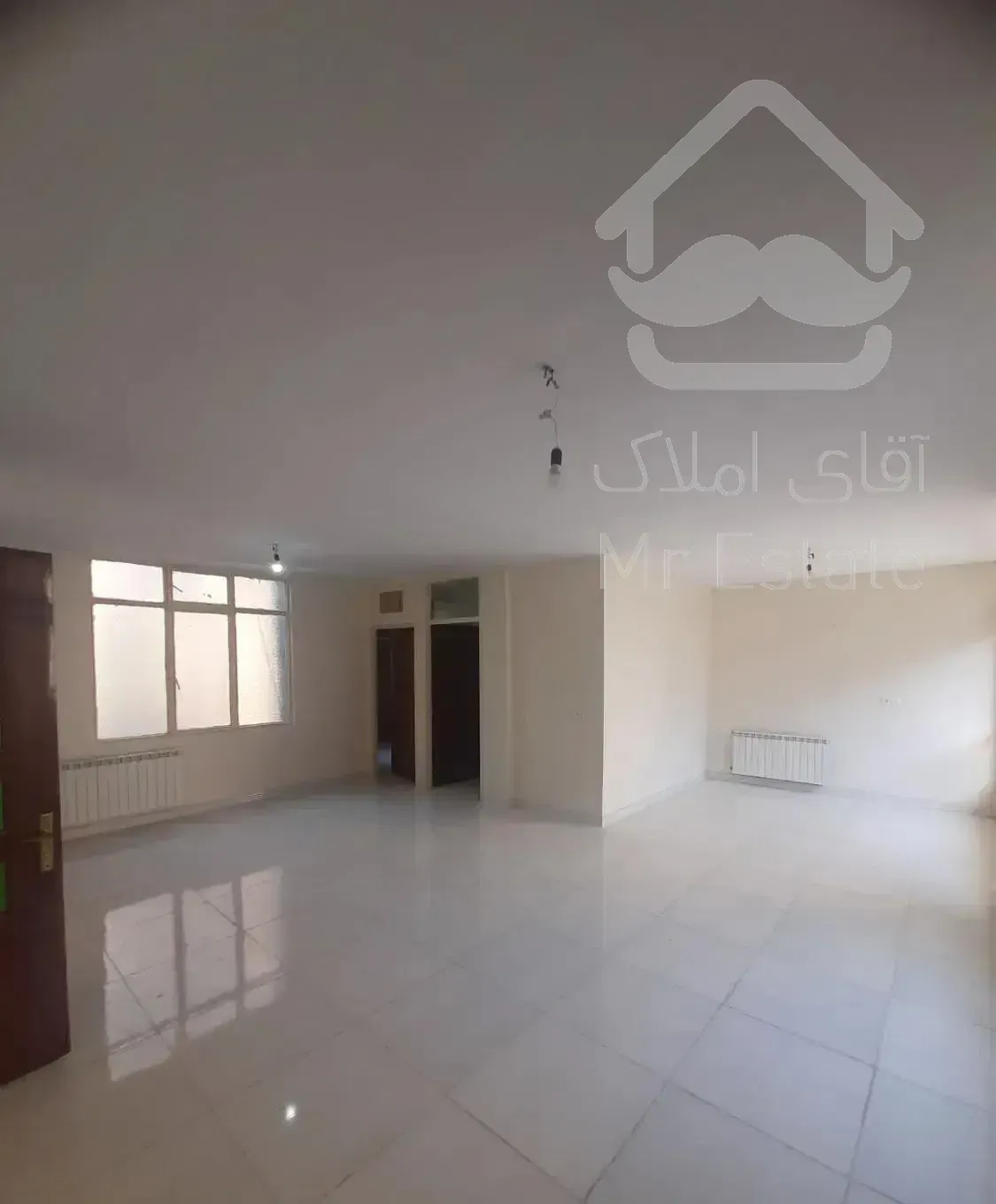 خیابان انقلاب/۹۵ متر/بازسازی شده/قابل تبدیل