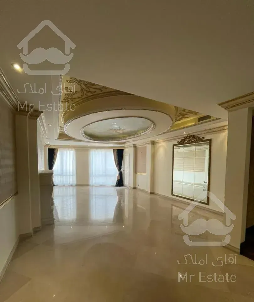 ۲۵۰ متر/ سه خواب / فول مشاعات/ دو پارکینگ/