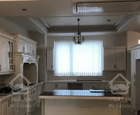 خرید و  آپارتمان 260 متری فرمانیه سنبل