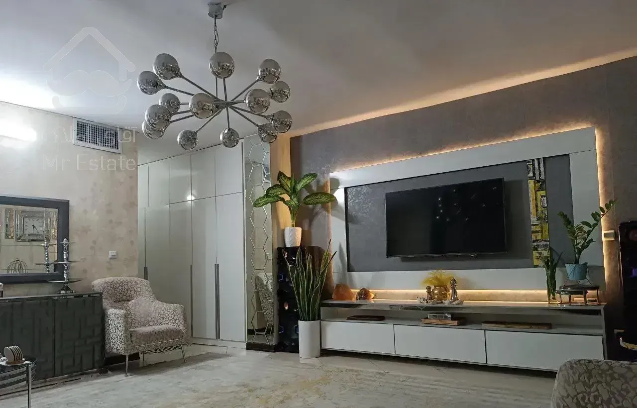 فروش یک واحدلوکس ۹۳متردرمجتمع های کوثر ۲