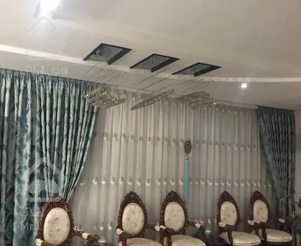 ۱۵۰ متر تک واحدی شیک